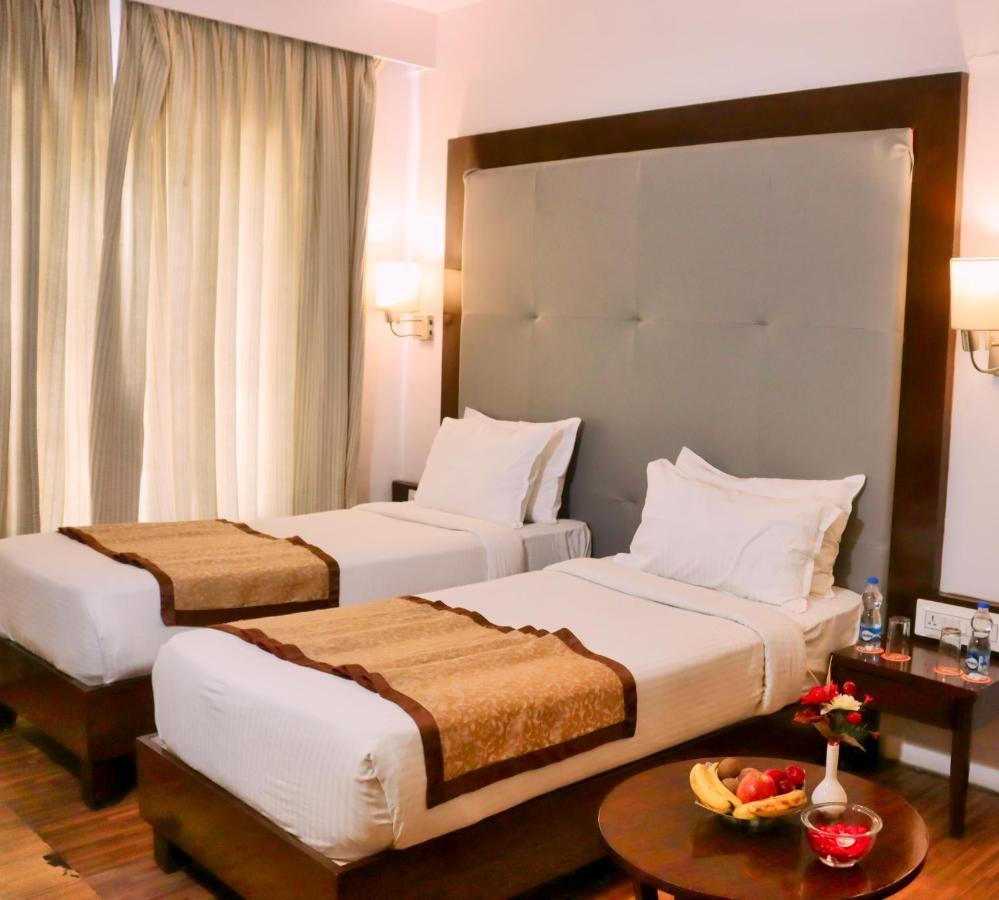 Hotel Clarks Collection Bhavnagar Exterior foto