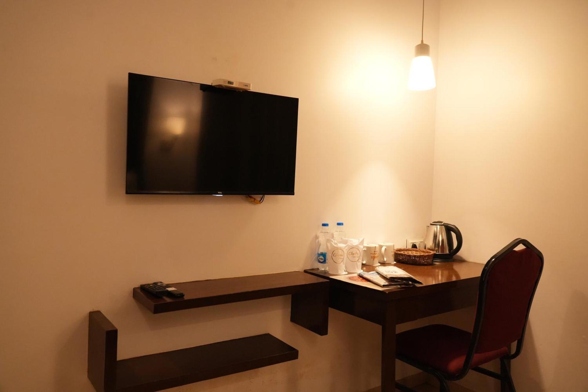 Hotel Clarks Collection Bhavnagar Exterior foto